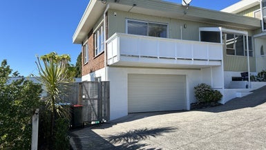1/521 Mount Albert Road, Three Kings, Auckland - Carousel 1