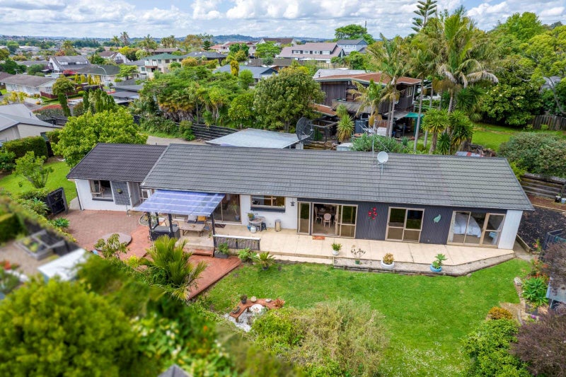 126 Glenmore Road, Sunnyhills, Auckland - Carousel 2