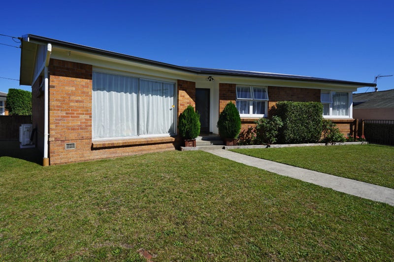 18 MacMurdo Avenue, Glenview, Hamilton - Carousel 1