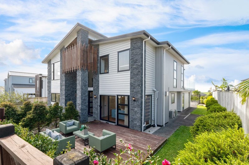 53 Te Oneroa Way, Long Bay, Auckland - Carousel 1