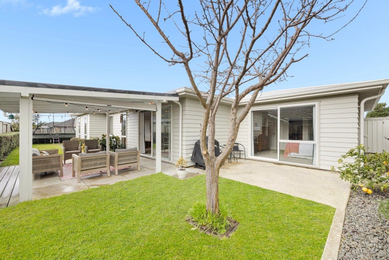 2 Raiha Street, Papamoa Beach, Papamoa - Carousel 1