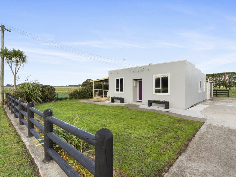 91 Omanuka Road, Himatangi, Foxton - Carousel 2