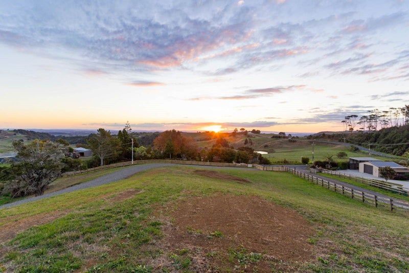 11 Fausett Road, Drury - Carousel 22