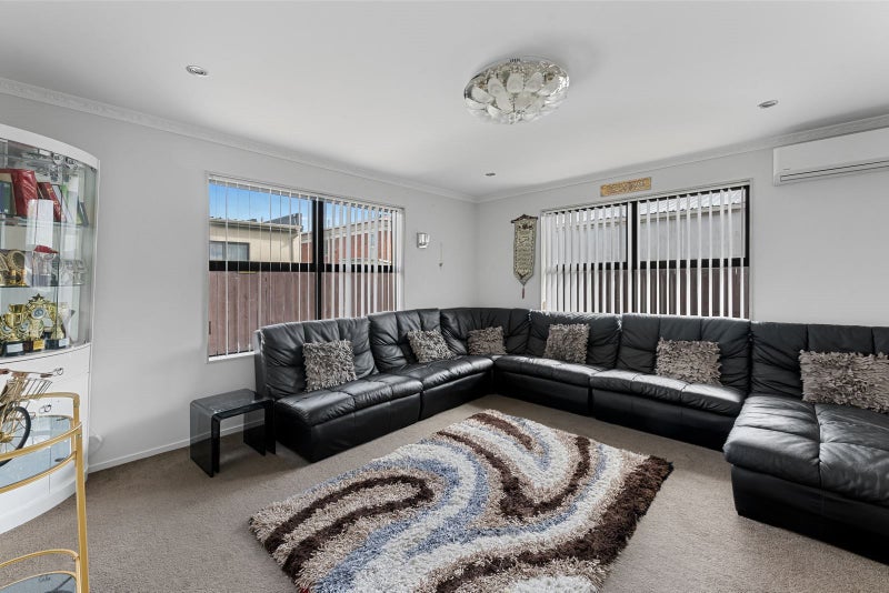 11A Thomas Road, Mangere, Auckland - Carousel 2