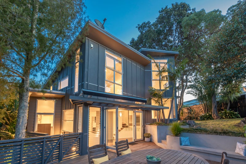 38A Kenneth Avenue, Sandringham, Auckland - Carousel 1