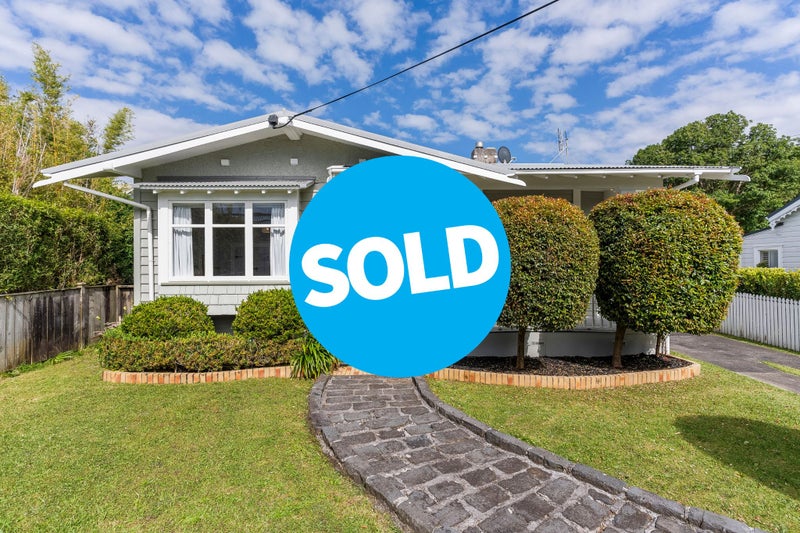 16 Princes Street, Northcote Point, Auckland - Carousel 1