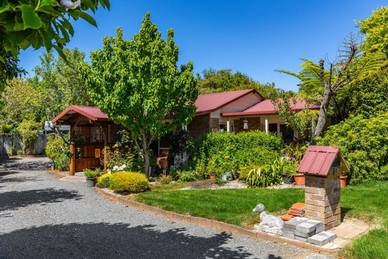 1 Whitby Close, Waikawa, Picton - Carousel 1