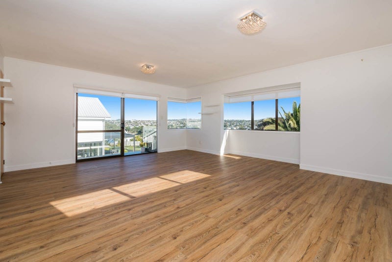 10A Newburn Road, Waiake, Auckland - Carousel 2