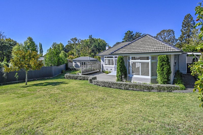 39 Greenwood Road, Havelock North - Carousel 1