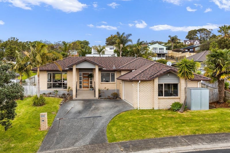 11 Bloomfield Rise, Stanmore Bay, Whangaparaoa - Carousel 1