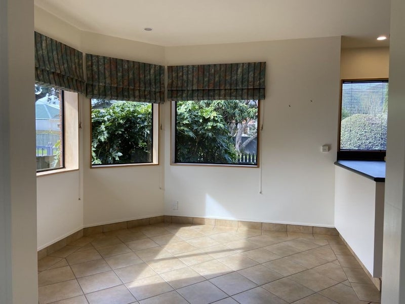 1/14 VINCENT ST, WATERLOO, LOWER HUTT - Carousel 13