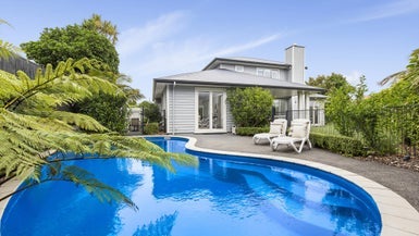 16 Athlone Road, Glendowie, Auckland - Carousel 1
