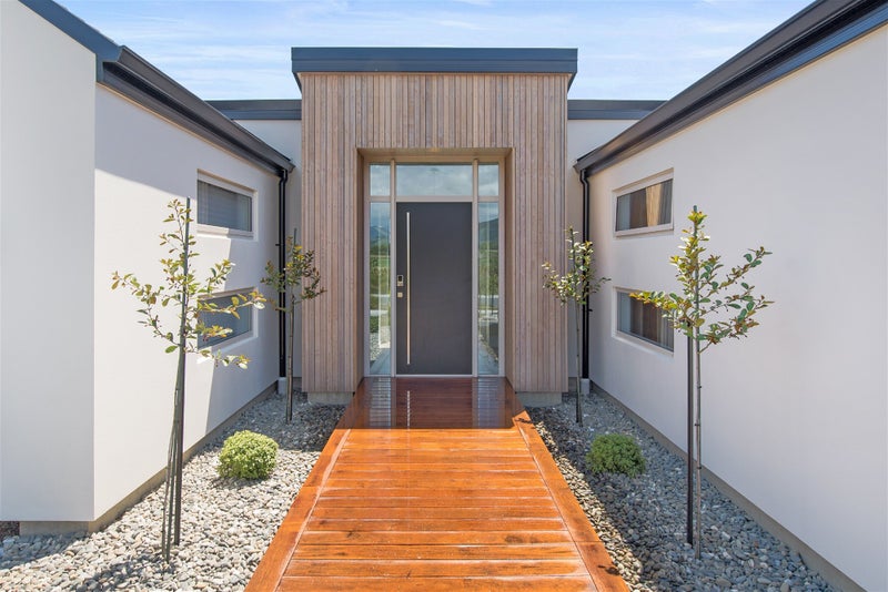 82 Berryfield Drive, Appleby, Richmond - Carousel 2