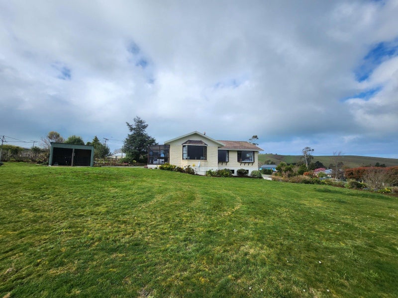 30 Jessop Street, South Hill, Oamaru - Carousel 26