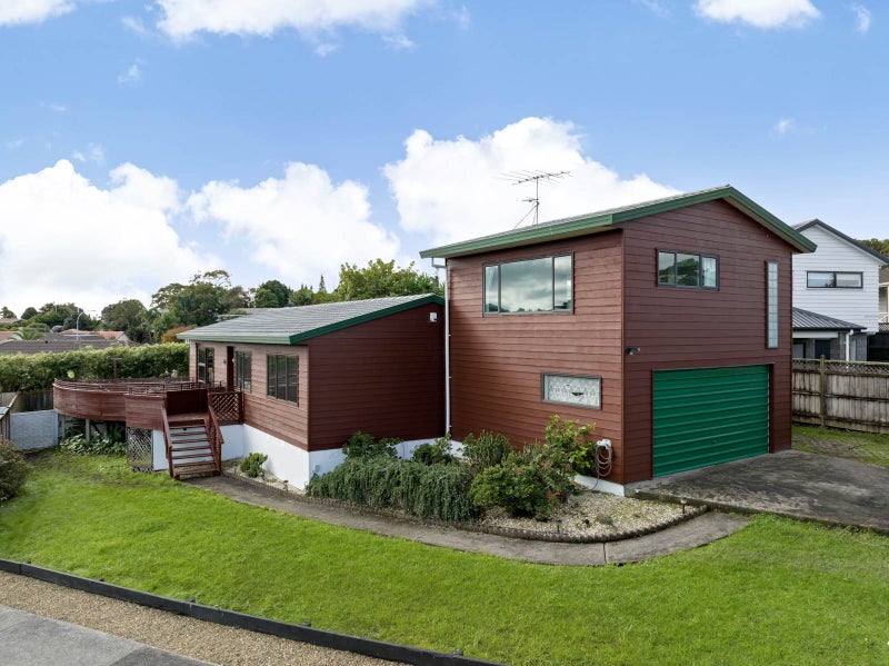 19 Altair Place, Windsor Park, Auckland - Carousel 1