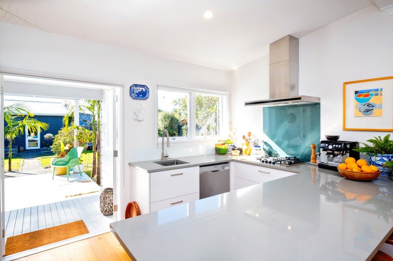 55 Franklin Road, Bay View, Napier - Carousel 2