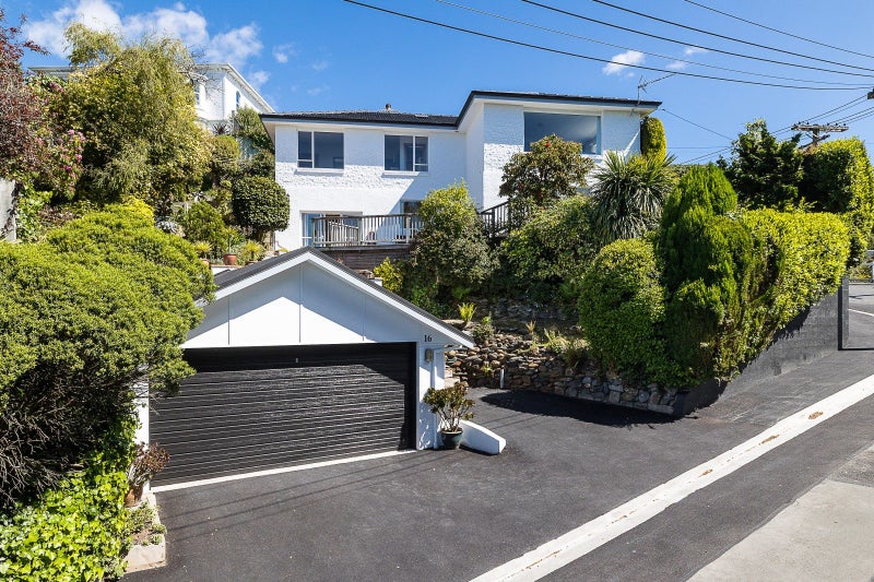 16 Littlebourne Road, Roslyn, Dunedin - Carousel 1