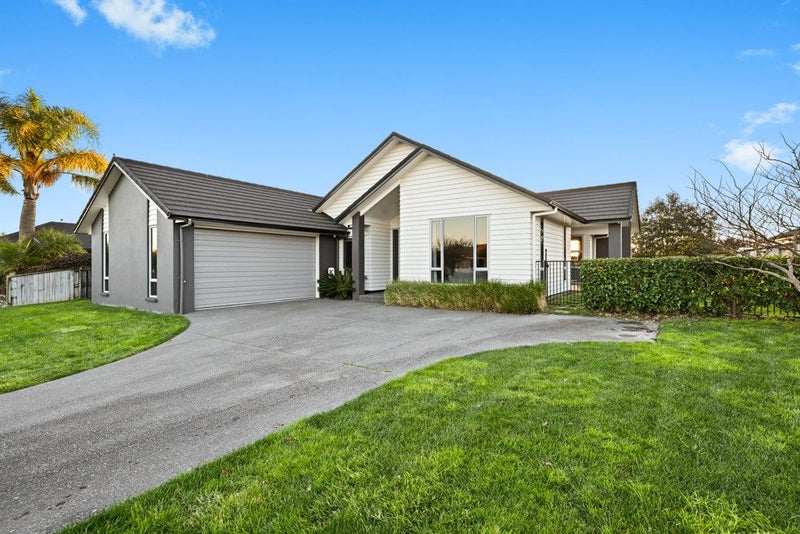 13 Bentley Rise, Flagstaff, Hamilton - Carousel 1