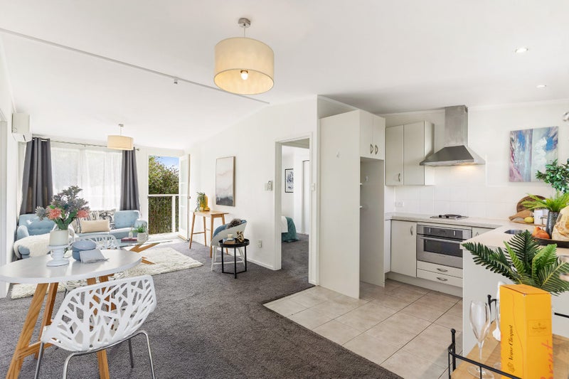 2/53 Grange Road, Mount Eden, Auckland - Carousel 1