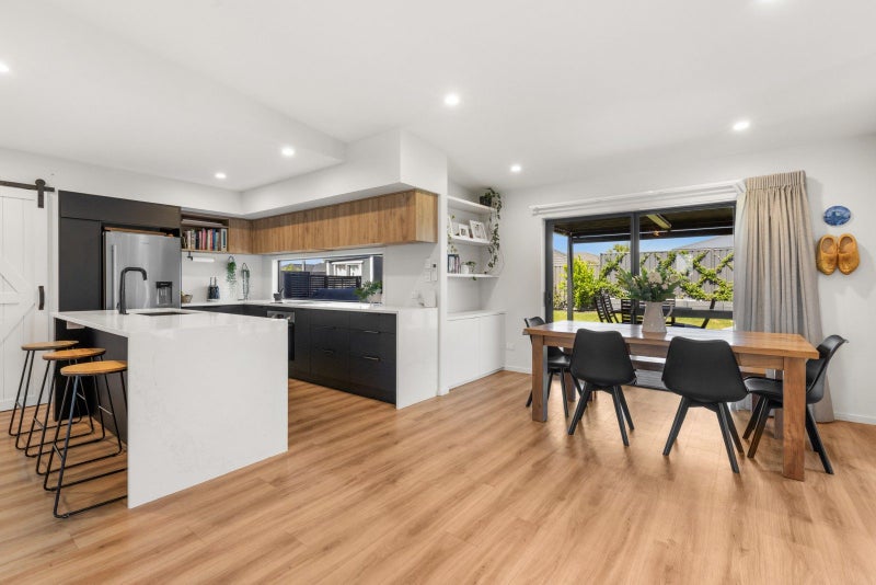 27 Hikawera Drive, Frimley, Hastings - Carousel 2