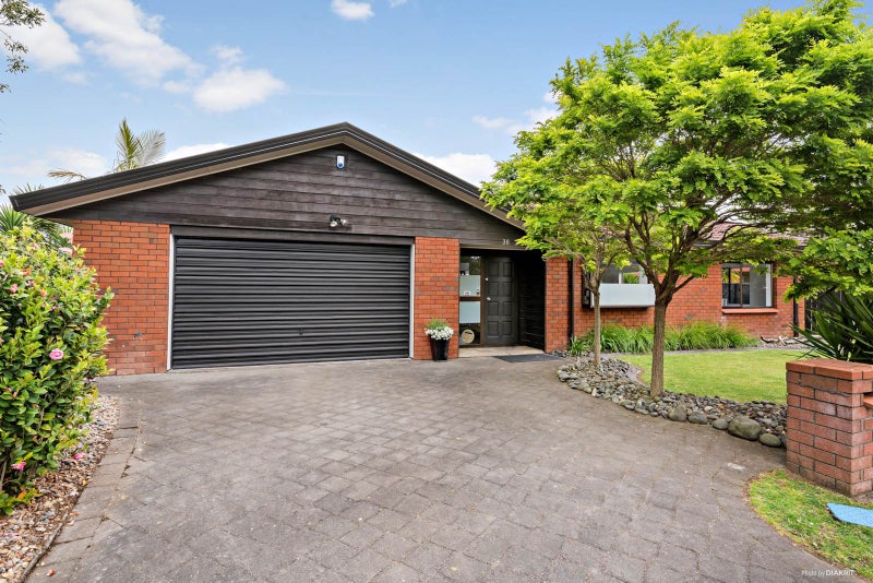 36 Brylee Drive, Conifer Grove, Takanini - Carousel 1