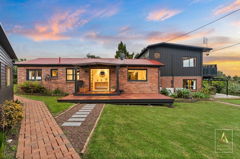 91 Victory Road, Laingholm, Auckland - Carousel 1