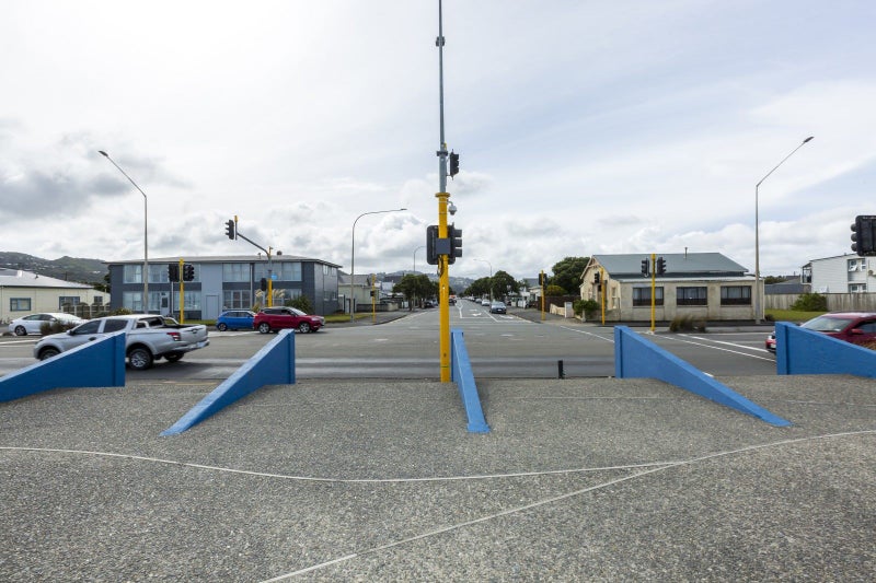9/58 Cuba St, Petone, Lower Hutt - Carousel 17