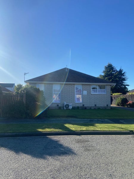 1/24 Broadfell Avenue, Avonhead, Christchurch - Carousel 11