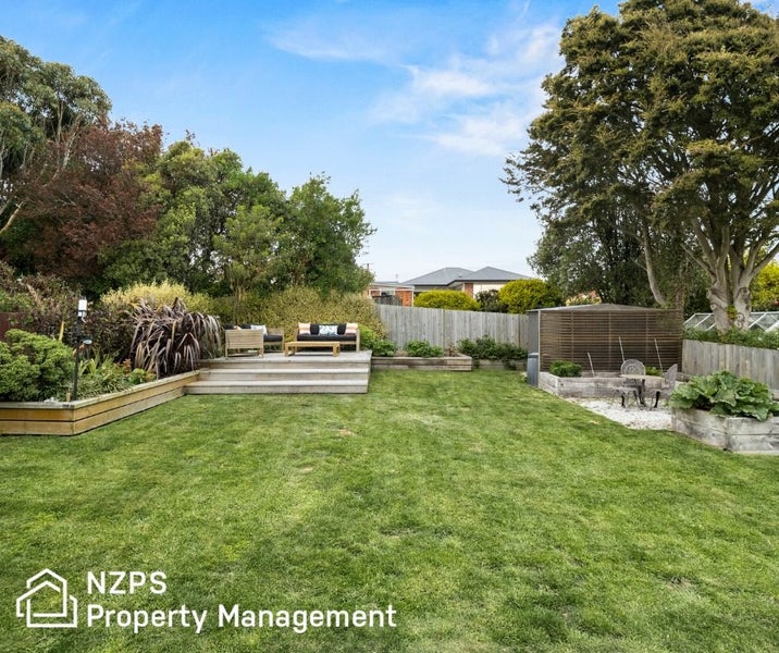 32 Oakland Street, Andersons Bay, Dunedin - Carousel 2