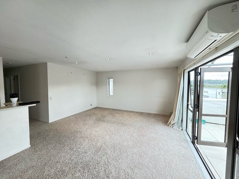 20/92 Bush Road, Albany, Auckland - Carousel 2