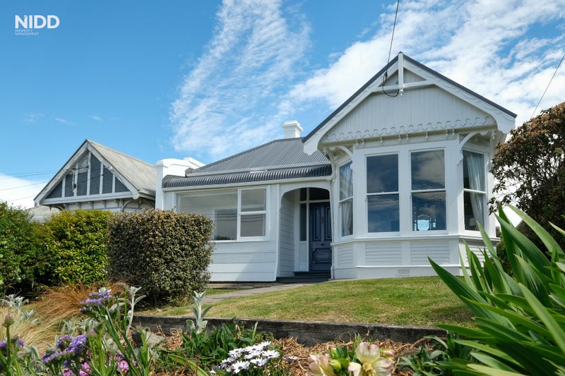 16 Chamberlain Street, Maori Hill, Dunedin - Carousel 1