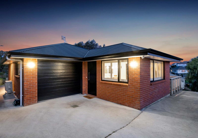 12 Summertime Avenue, Corstorphine, Dunedin - Carousel 1