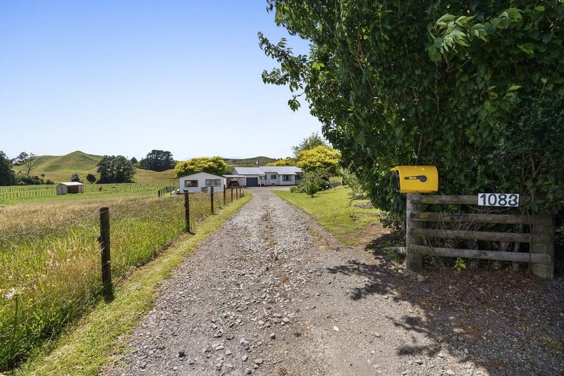 1083 Tarata Road, Kaimata, Inglewood - Carousel 2