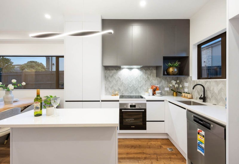 2/81 Vodanovich Road, Te Atatu South, Auckland - Carousel 2