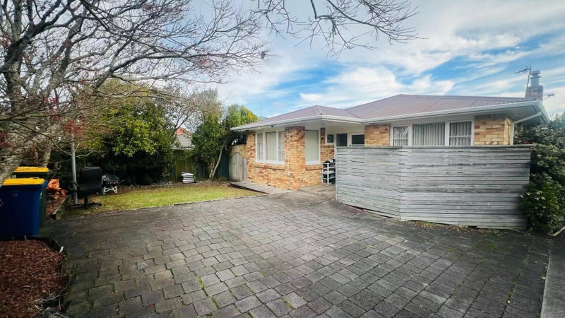 1/172 Forrest Hill Road, Forrest Hill, Auckland - Carousel 2