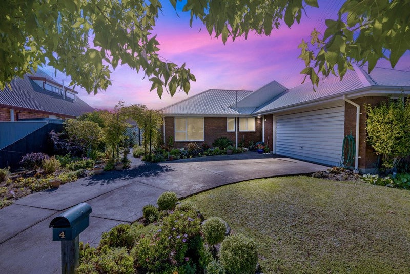 4 Briar Place, Avonhead, Christchurch - Carousel 1