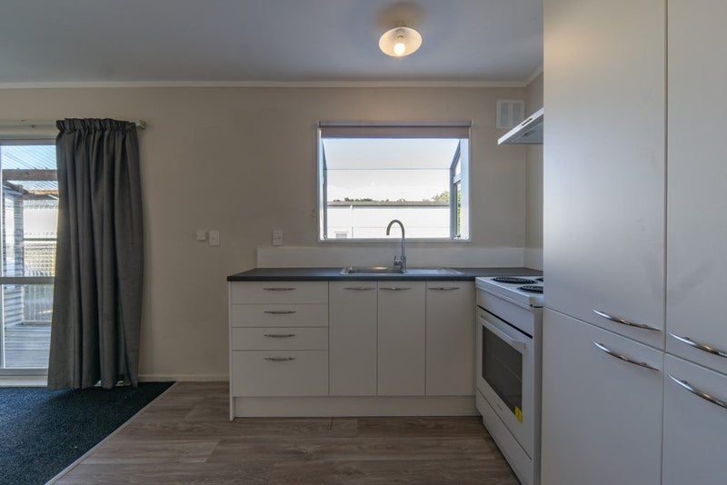 7A Coates Street, Hamilton East, Hamilton - Carousel 1