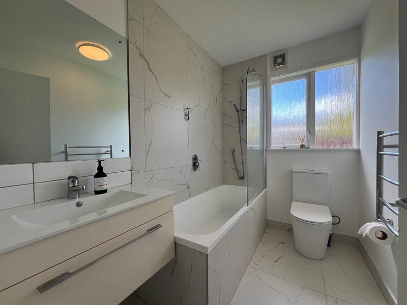 40 Richards Avenue, Forrest Hill, Auckland - Carousel 2