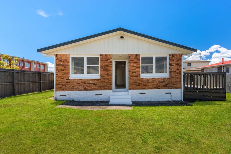22 Claude Avenue, Papatoetoe, Auckland - Carousel 1