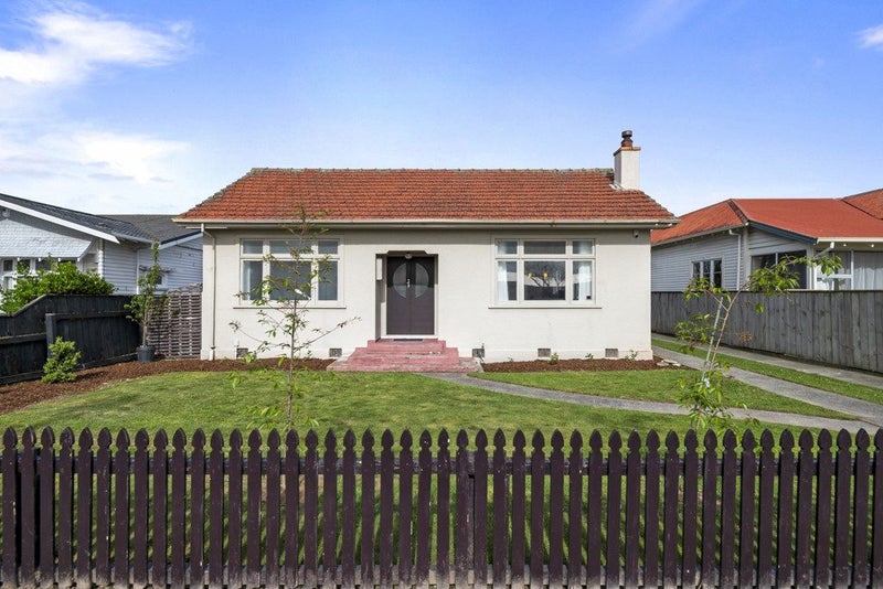 6 Wood Street, Takaro, Palmerston North - Carousel 13