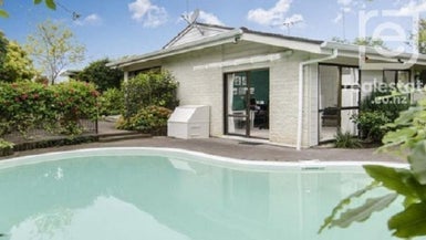 39 Maxwelton Drive, Mairangi Bay, Auckland - Carousel 1