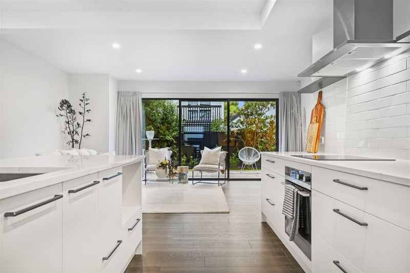 2/441 Manchester Street, St Albans, Christchurch - Carousel 2