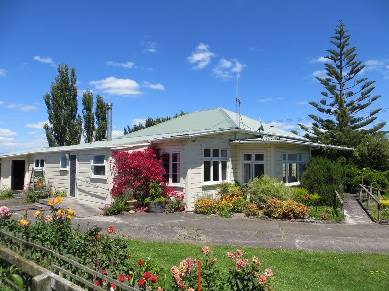 282 Railway Road, Kelvin Grove, Palmerston North - Carousel 1