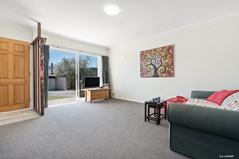 1/45 Glenmore Road, Sunnyhills, Auckland - Carousel 2