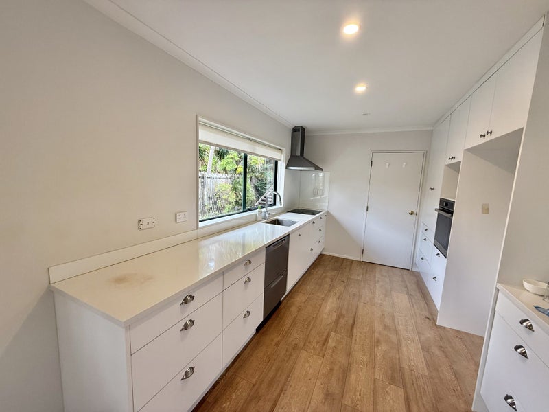 34 Amarillo Place, Manurewa, Auckland - Carousel 2