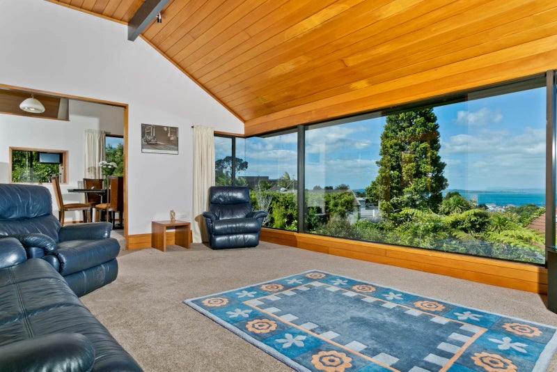 3A Castor Bay Road, Castor Bay, Auckland - Carousel 51