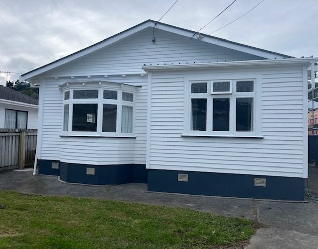 26 Weka Street, Miramar, Wellington - Carousel 1