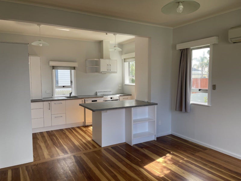 2 Ellison Street, Napier South, Napier - Carousel 2