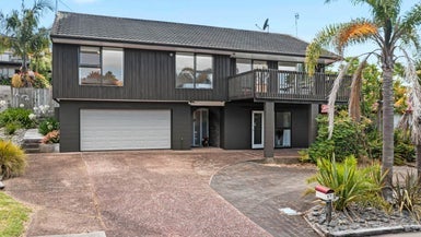 17 King Richard Place, Browns Bay, Auckland - Carousel 1