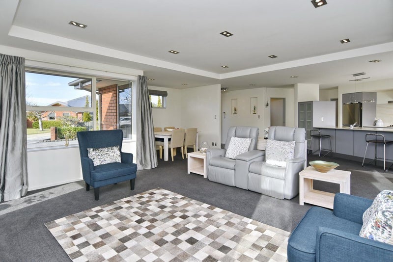 18 Oratia Grove, Northwood, Christchurch - Carousel 2